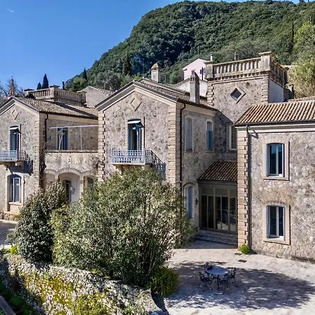 Castle Claudia An Authentic Corfu Retreat Villa Doukádes